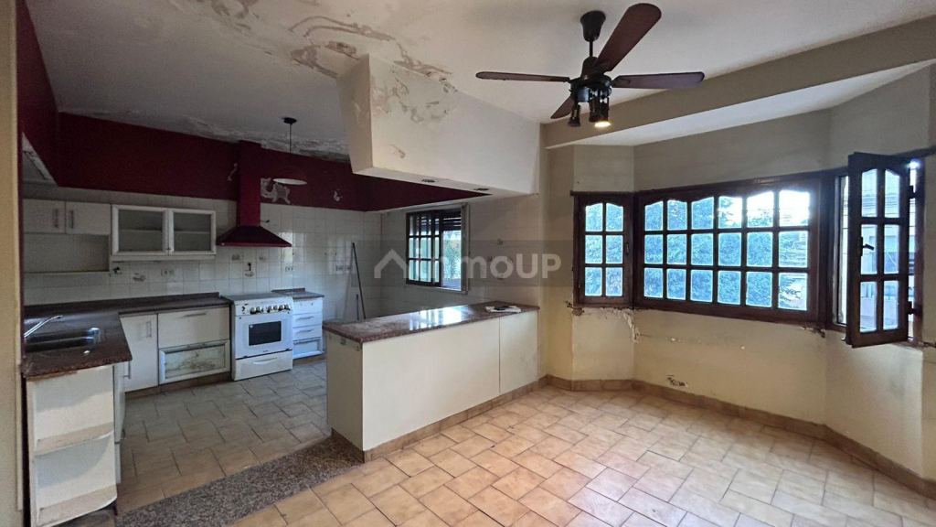 P H en Venta en Villa Luro, Capital Federal