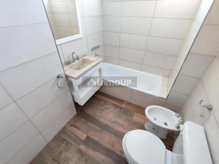 Departamento en Venta en San Cristobal, Capital Federal