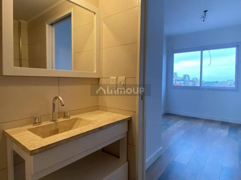 Departamento en Venta en San Cristobal, Capital Federal