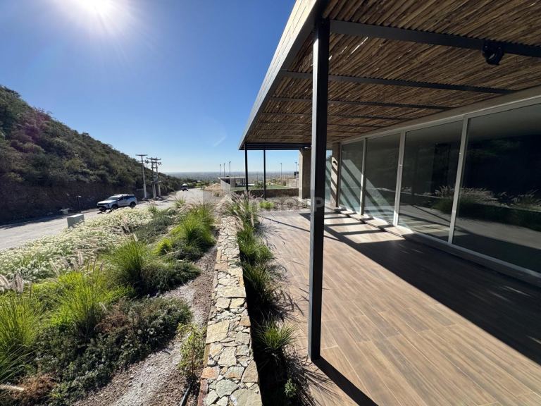 Casa en Alquiler en Las Heras, Mendoza