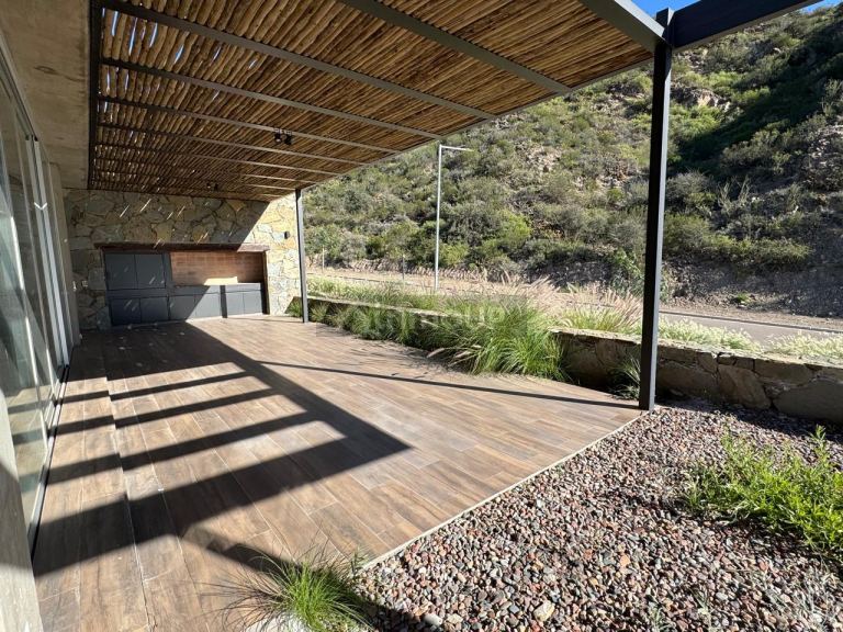 Casa en Alquiler en Las Heras, Mendoza