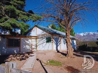 Lujan de Cuyo   33°01'15.4"S 69°16'58.3"W