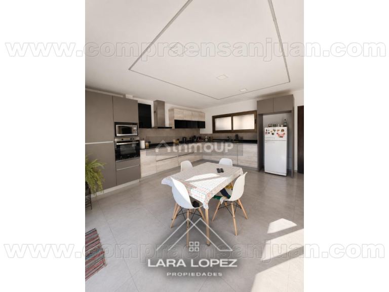 Casa en Venta en Capital, San Juan