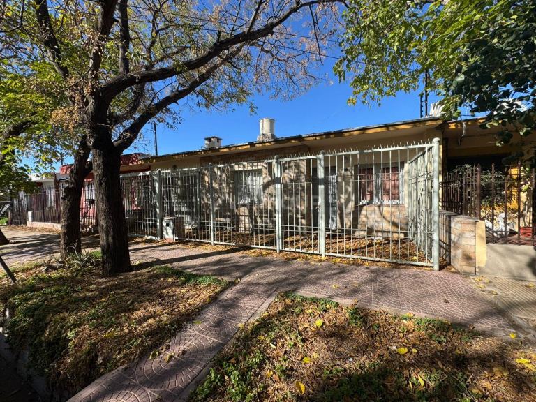 Casa en Venta en Guaymallen, Mendoza