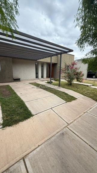 Casa en Alquiler en Lujan de Cuyo, Mendoza
