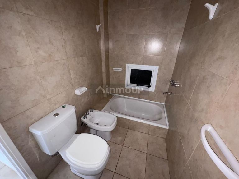 Local Comercial en Alquiler en Godoy Cruz, Mendoza