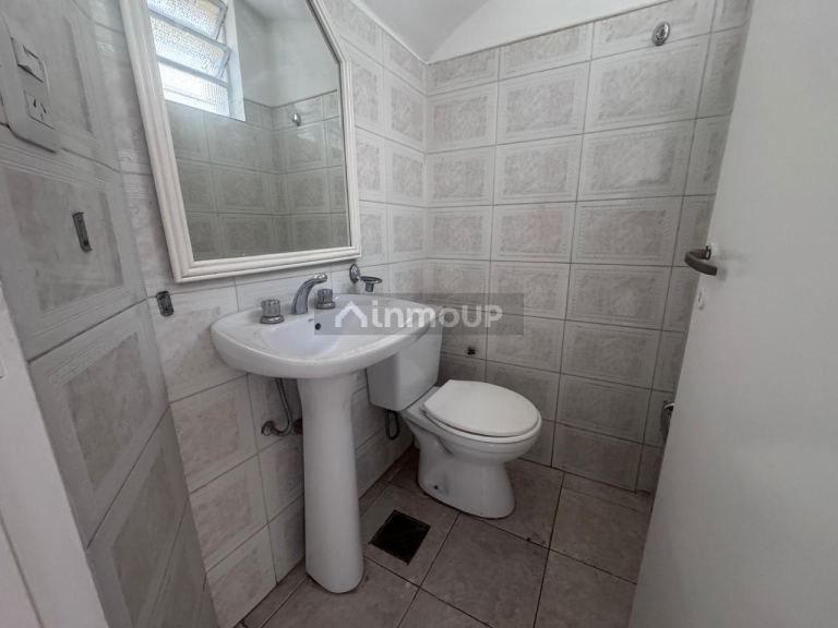 Casa en Alquiler en Capital, Mendoza - $ 850.000 | Inmoup - 18