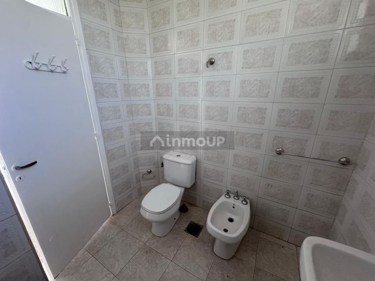 Casa en Alquiler en Capital, Mendoza - $ 850.000 | Inmoup - 14
