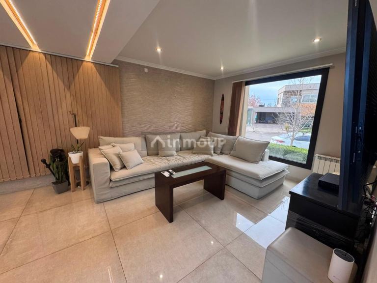 Casa en Venta en Guaymallen, Mendoza