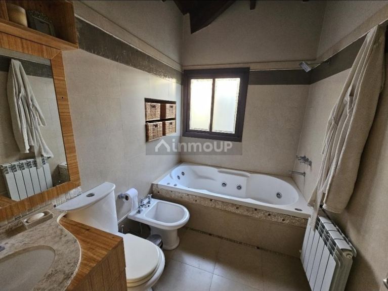 Casa en Venta en Capital, Mendoza