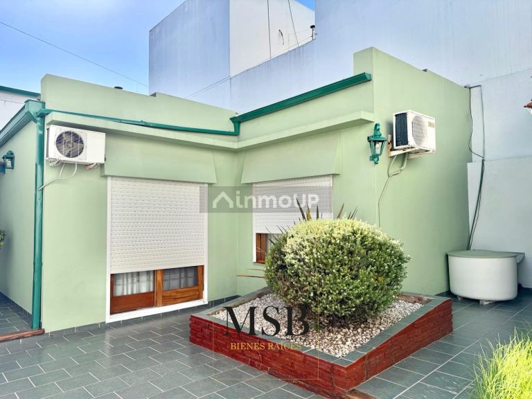 Casa en Venta en Ensenada, G.B.A. Zona Sur