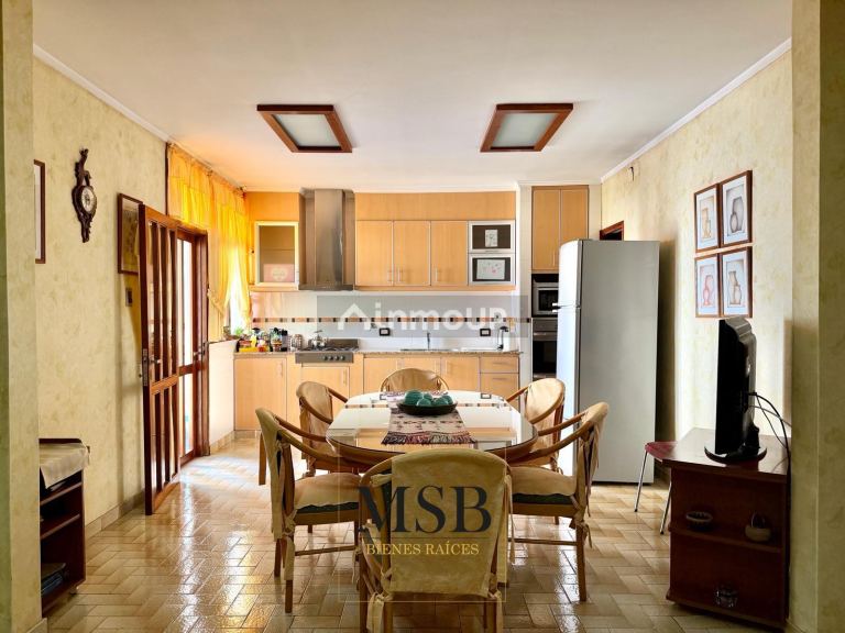 Casa en Venta en Ensenada, G.B.A. Zona Sur