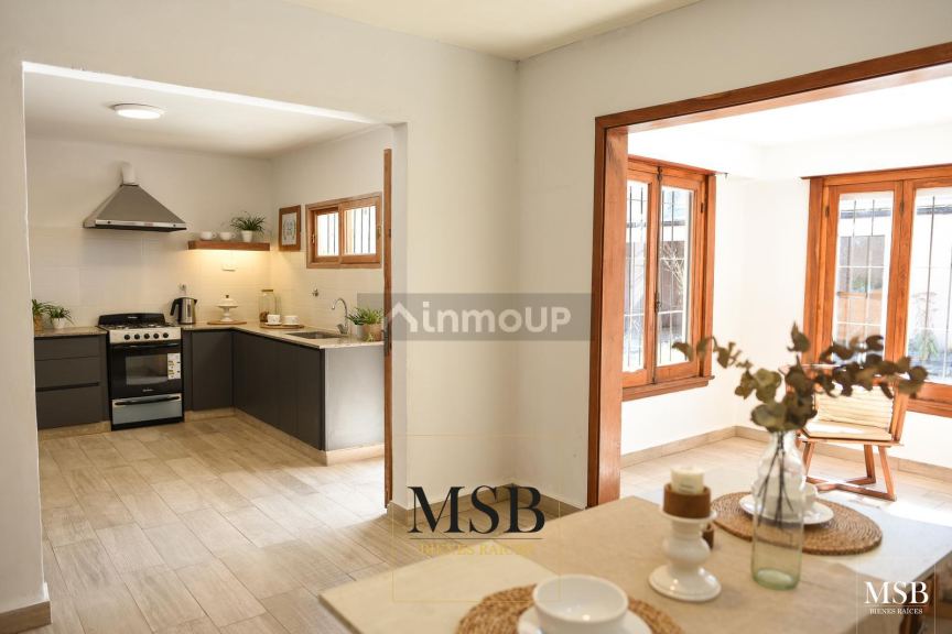 Casa en Venta en Ensenada, G.B.A. Zona Sur