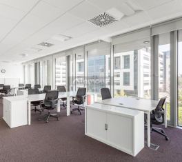 Centro / Microcentro Lamiar Plaza, Ing Enrique Butty 240, Piso7, Buenos Aires - C1106, Argentina