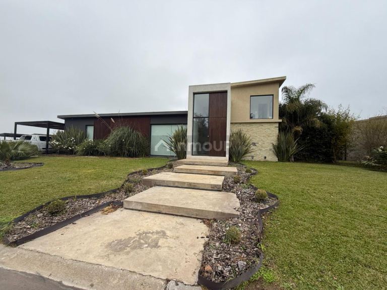 Casa en Venta en Escobar, G.B.A. Zona Norte