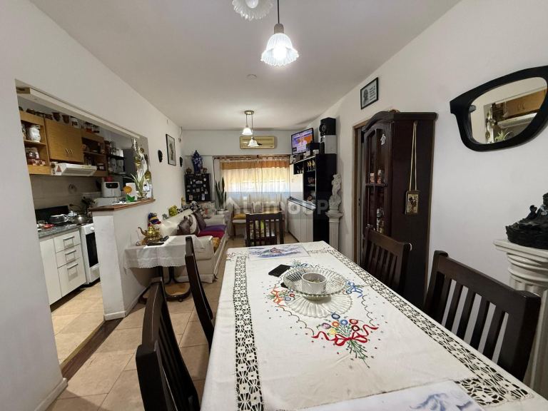 P H en Venta en Avellaneda, G.B.A. Zona Sur