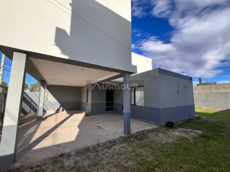 Casa en Alquiler en Neuquen, Neuquen