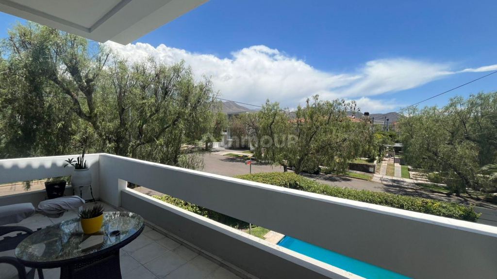 Casa en Venta en Capital, Mendoza