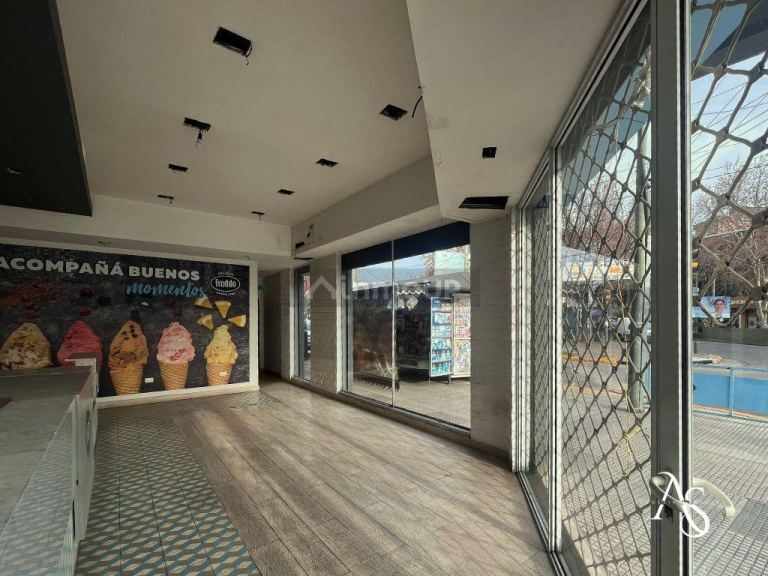 Local Comercial en Alquiler en Hurlingham, G.B.A. Zona Oeste