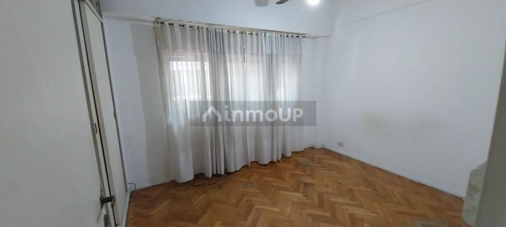 Departamento en Venta en La Paternal, Capital Federal