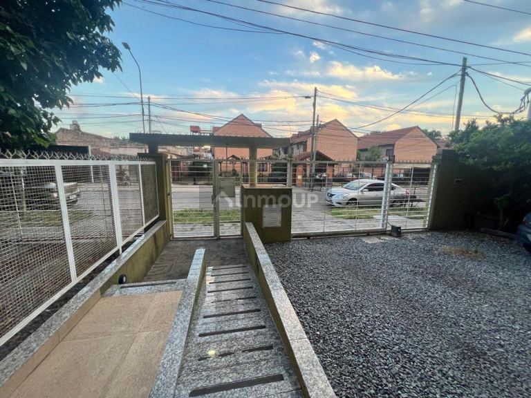 Departamento en Venta en Tres de Febrero, G.B.A. Zona Oeste