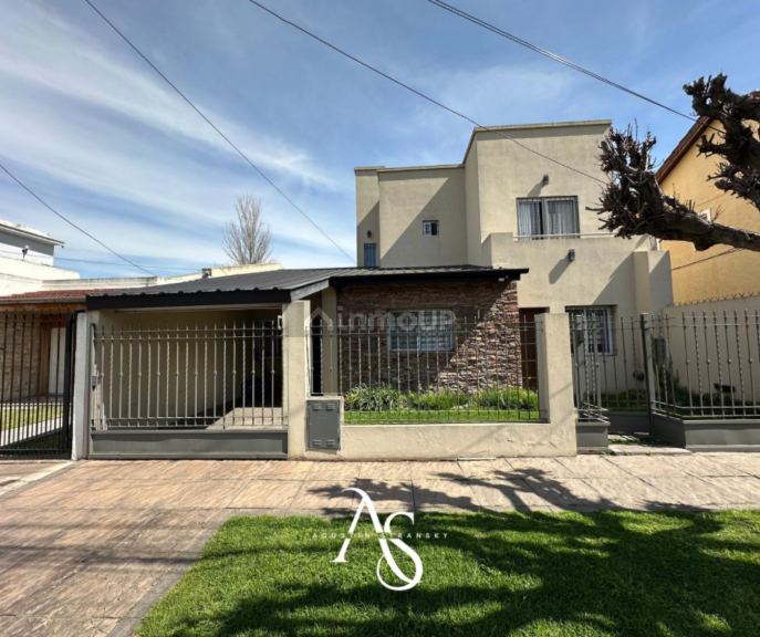 Casa en Venta en Hurlingham, G.B.A. Zona Oeste