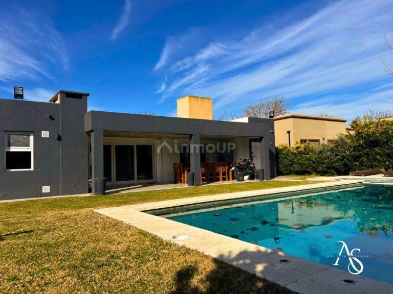 Casa en Venta en Campana, G.B.A. Zona Norte