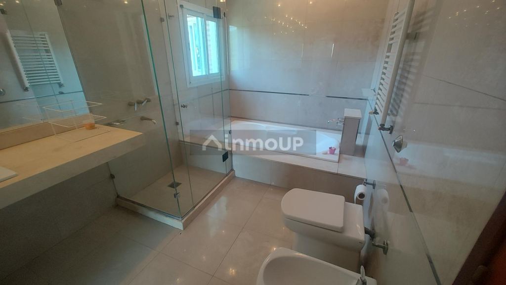 Casa en Venta en Rosario, Santa Fe