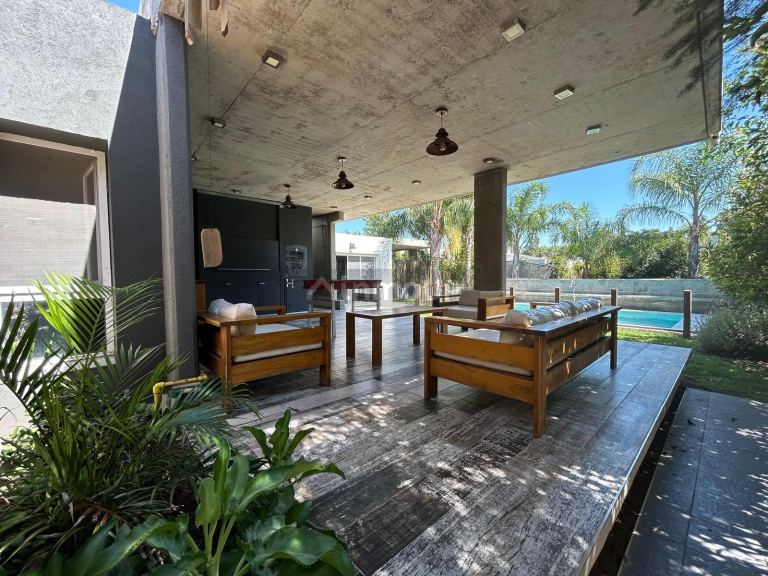 Casa en Venta en Rosario, Santa Fe