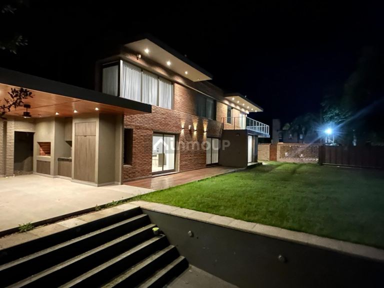 Casa en Venta en Funes, Santa Fe