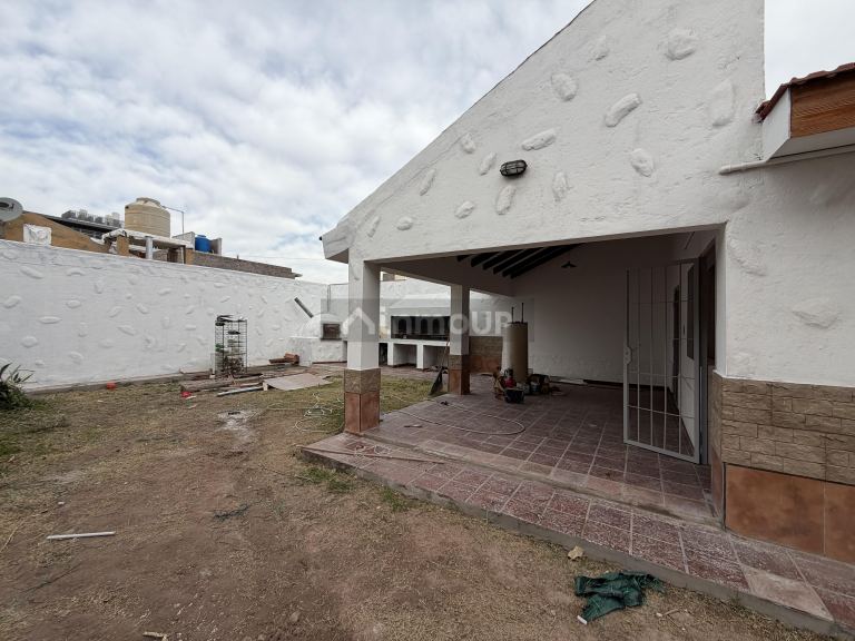 Casa en Alquiler en Maipu, Mendoza