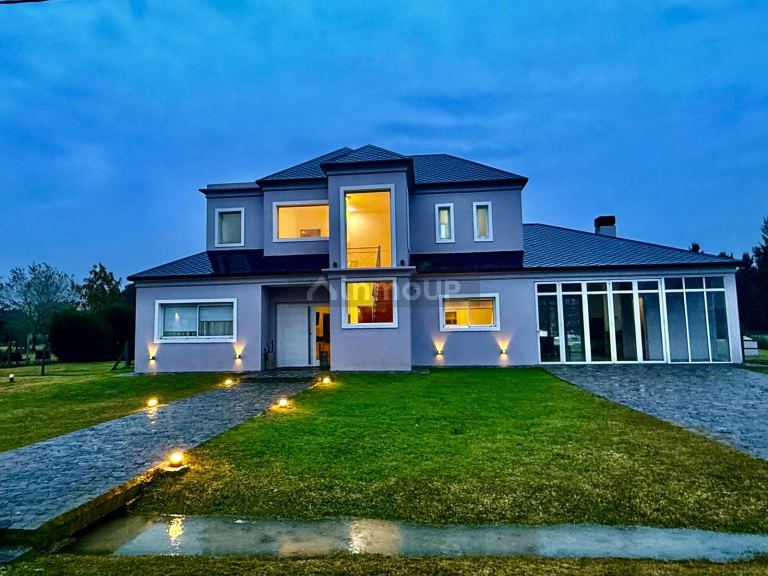 Casa en Venta en Esteban Echeverria, G.B.A. Zona Sur