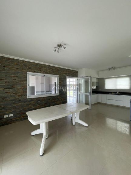 Casa en Venta en Esteban Echeverria, G.B.A. Zona Sur