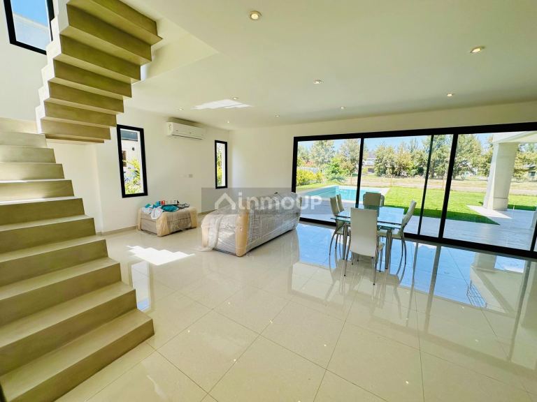 Casa en Venta en San Vicente, G.B.A. Zona Sur