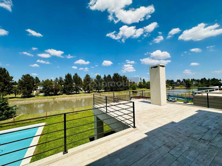 Casa en Venta en San Vicente, G.B.A. Zona Sur