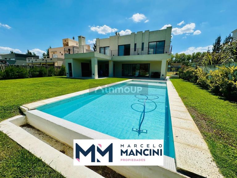 Casa en Venta en San Vicente, G.B.A. Zona Sur