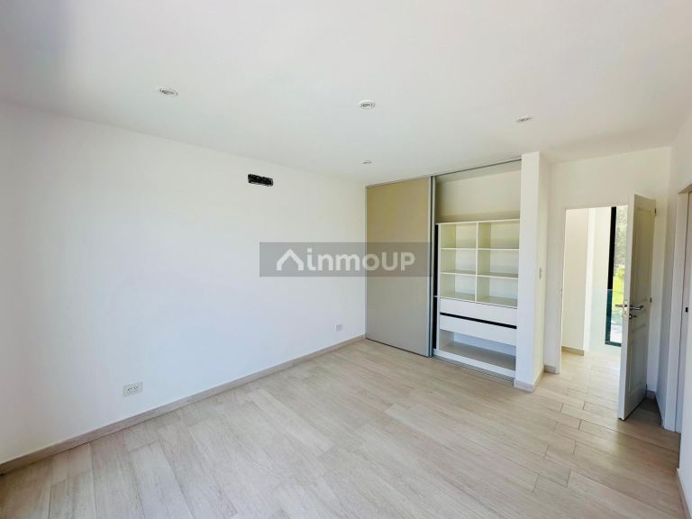 Casa en Venta en San Vicente, G.B.A. Zona Sur