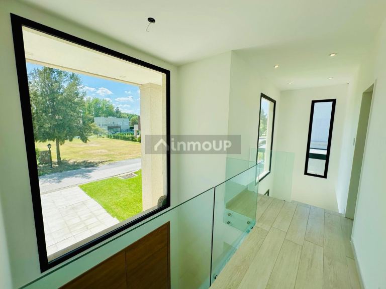 Casa en Venta en San Vicente, G.B.A. Zona Sur