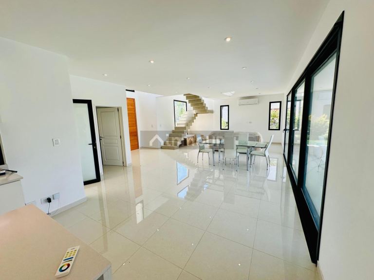 Casa en Venta en San Vicente, G.B.A. Zona Sur