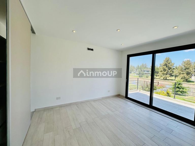 Casa en Venta en San Vicente, G.B.A. Zona Sur