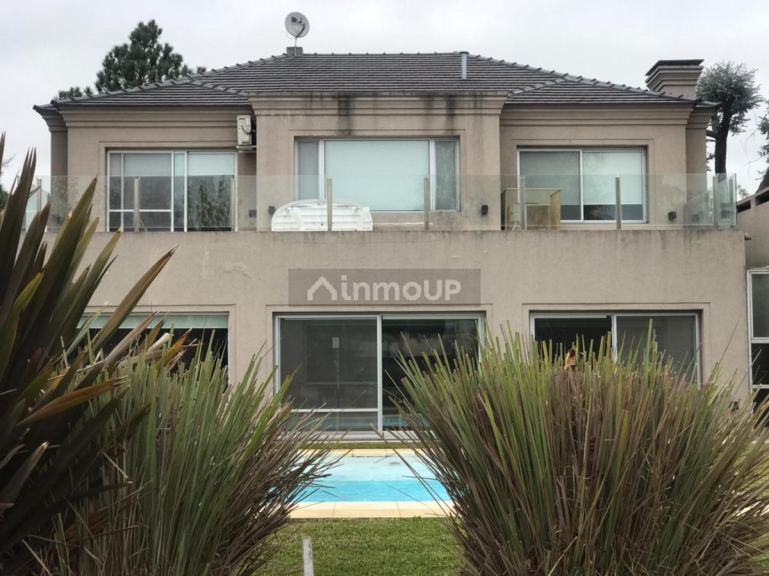 Casa en Venta en Esteban Echeverria, G.B.A. Zona Sur
