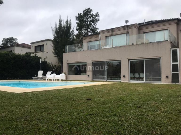 Casa en Venta en Esteban Echeverria, G.B.A. Zona Sur