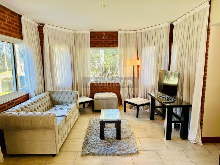 Casa en Venta en Ezeiza, G.B.A. Zona Sur