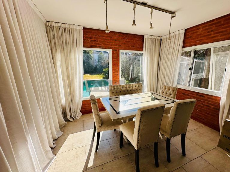 Casa en Venta en Ezeiza, G.B.A. Zona Sur