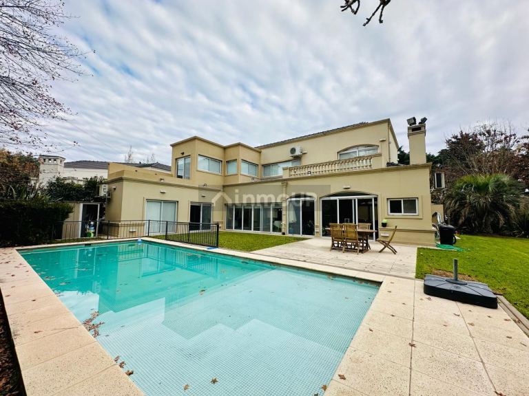 Casa en Venta en Ezeiza, G.B.A. Zona Sur