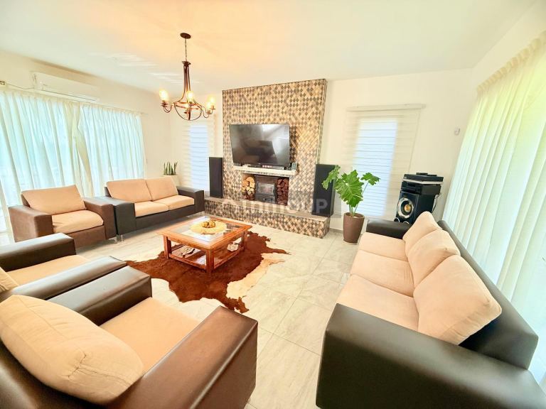 Casa en Venta en Esteban Echeverria, G.B.A. Zona Sur