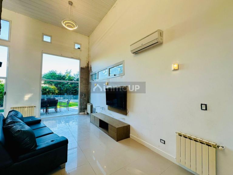 Casa en Venta en San Vicente, G.B.A. Zona Sur