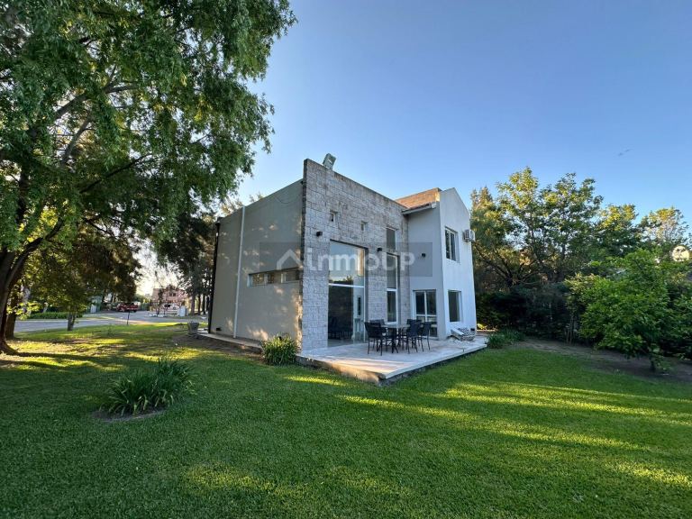 Casa en Venta en San Vicente, G.B.A. Zona Sur