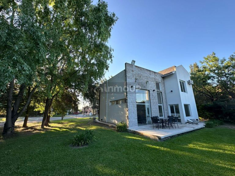 Casa en Venta en San Vicente, G.B.A. Zona Sur
