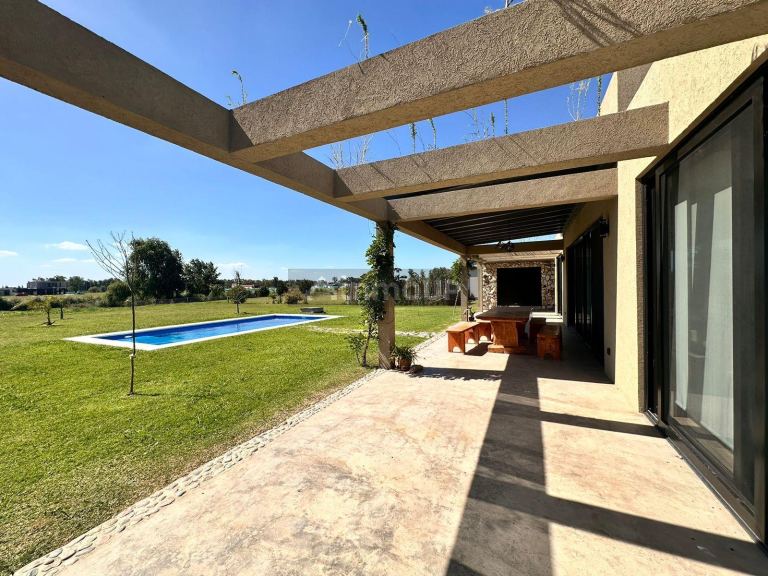 Casa en Venta en Ezeiza, G.B.A. Zona Sur